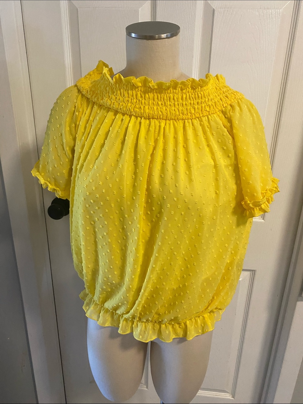 Relipop yellow top.size L